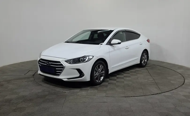 Hyundai Elantra 2018 года за 7 690 000 тг. в Алматы