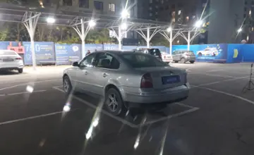 Volkswagen Passat 2005 года за 2 500 000 тг. в Алматы фото 4