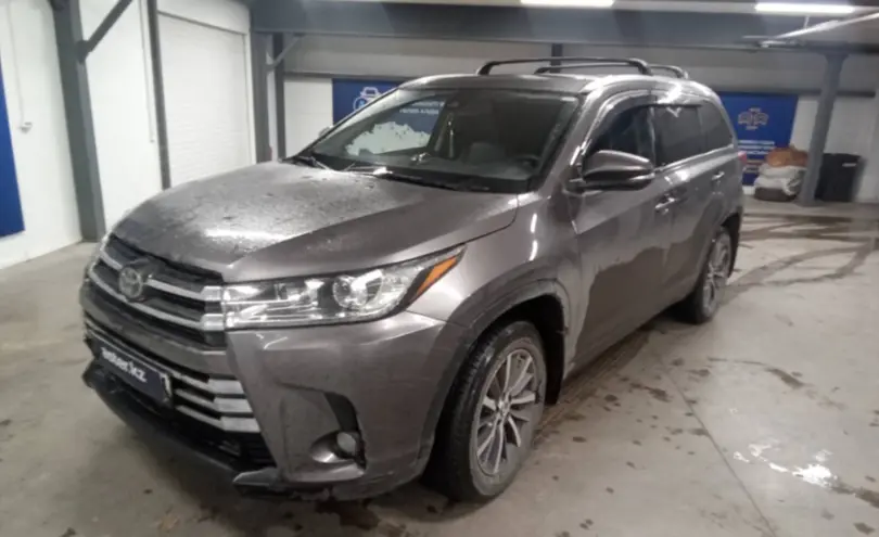 Toyota Highlander 2017 года за 18 000 000 тг. в Астана