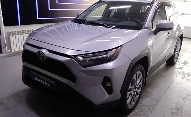 Toyota RAV4 2022 года за 15 000 000 тг. в Павлодар