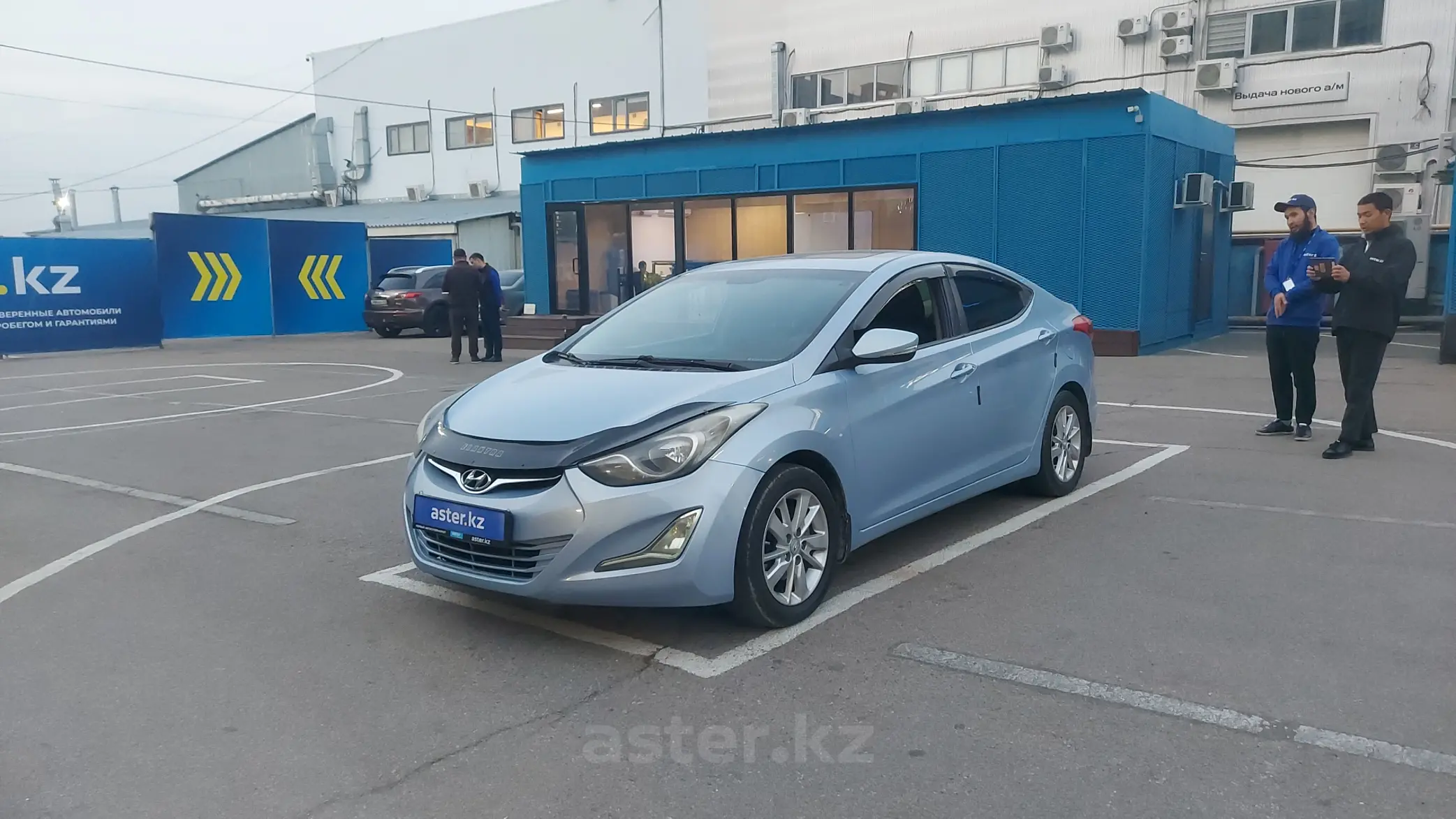 Hyundai Elantra 2012