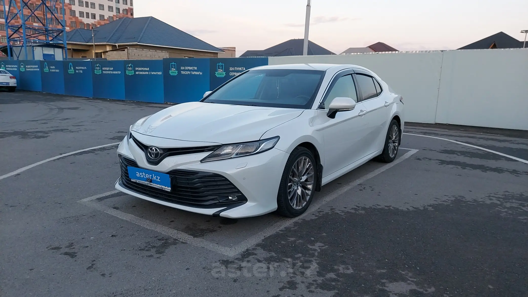 Toyota Camry 2019