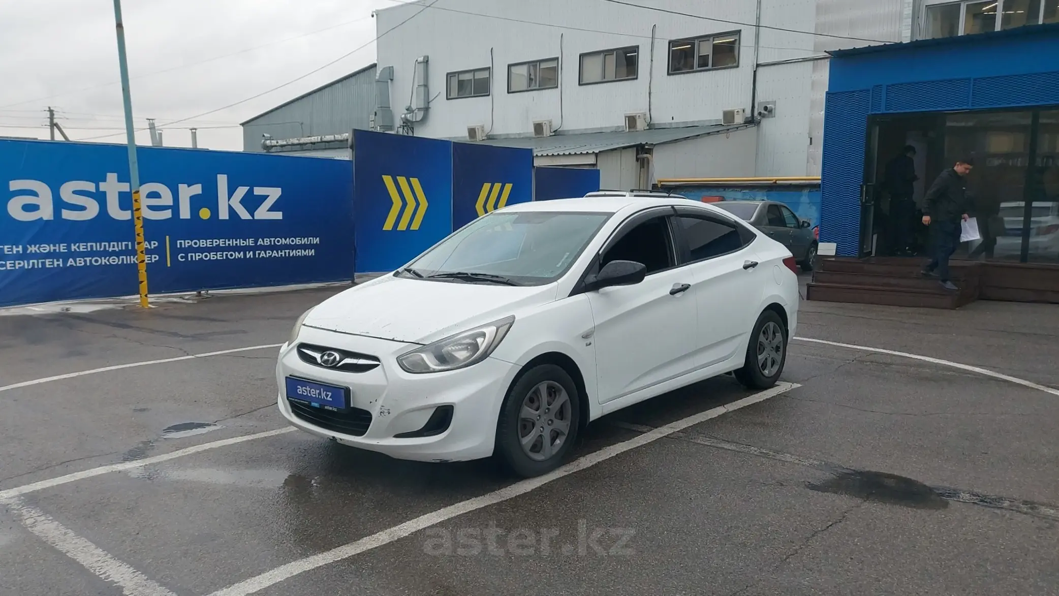 Hyundai Accent 2013