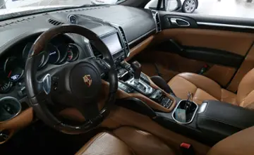 Porsche Cayenne 2011 года за 16 000 000 тг. в Астана фото 5