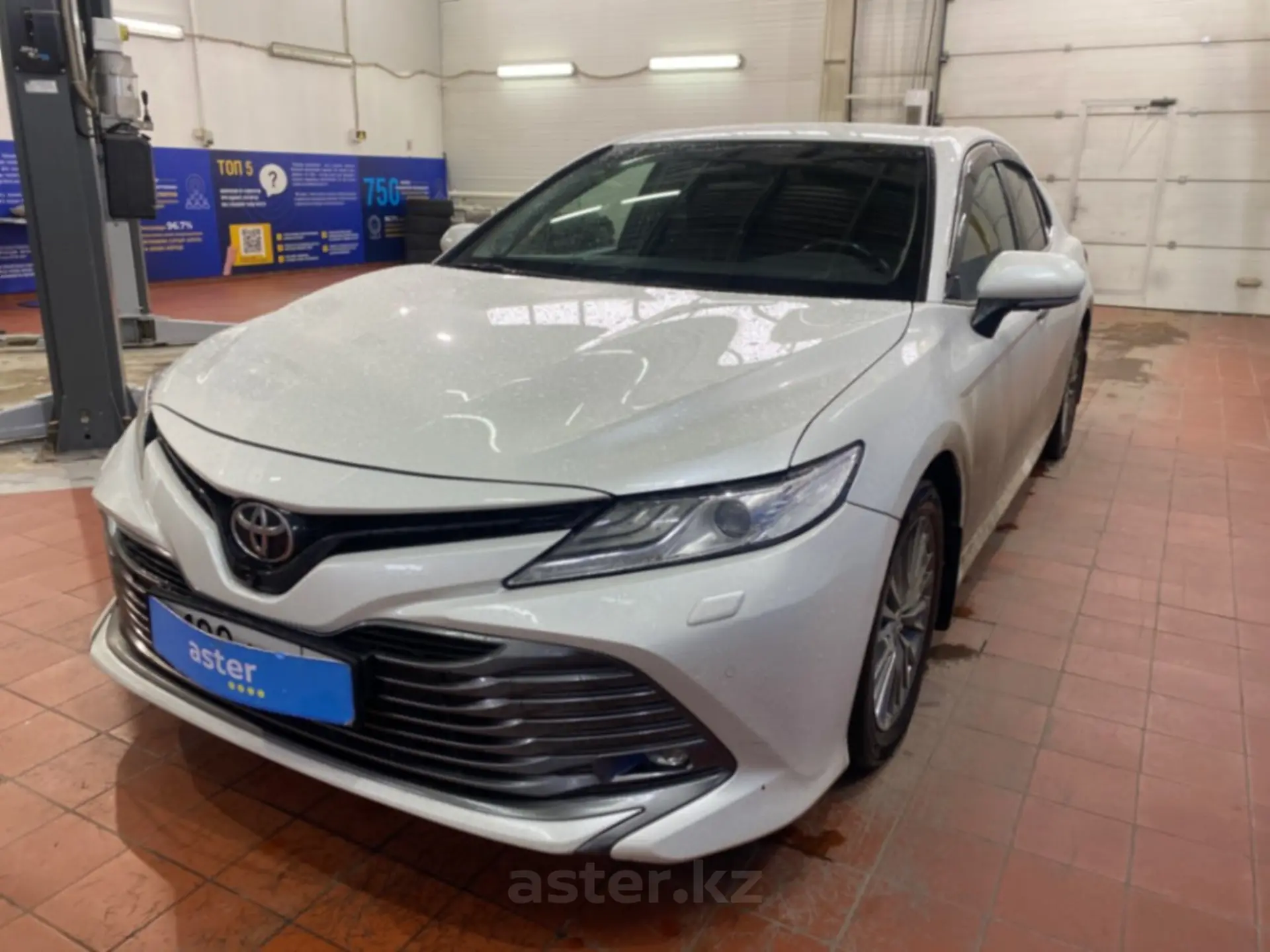 Toyota Camry 2019