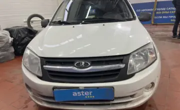 LADA (ВАЗ) Granta 2013 года за 2 700 000 тг. в Астана фото 2