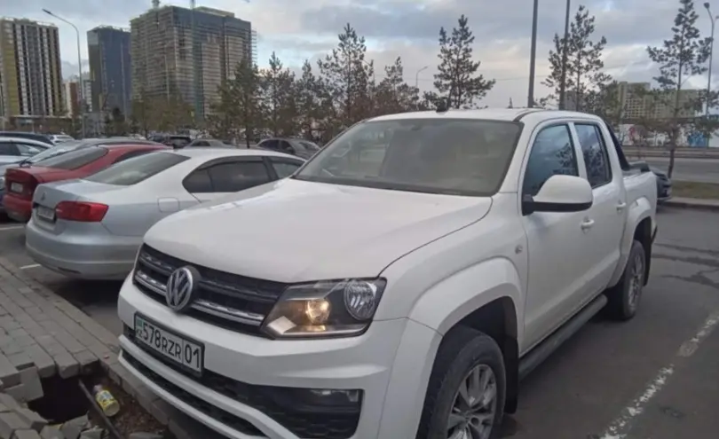 Volkswagen Amarok 2017 года за 15 600 000 тг. в Астана