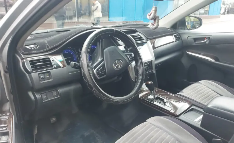 Toyota Camry 2015 года за 9 400 000 тг. в Алматы фото 5