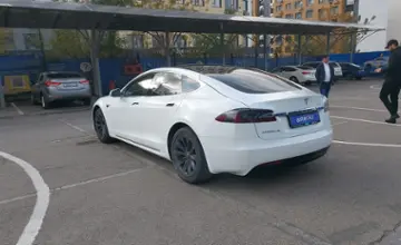 Tesla Model S 2018 года за 28 000 000 тг. в Алматы фото 4