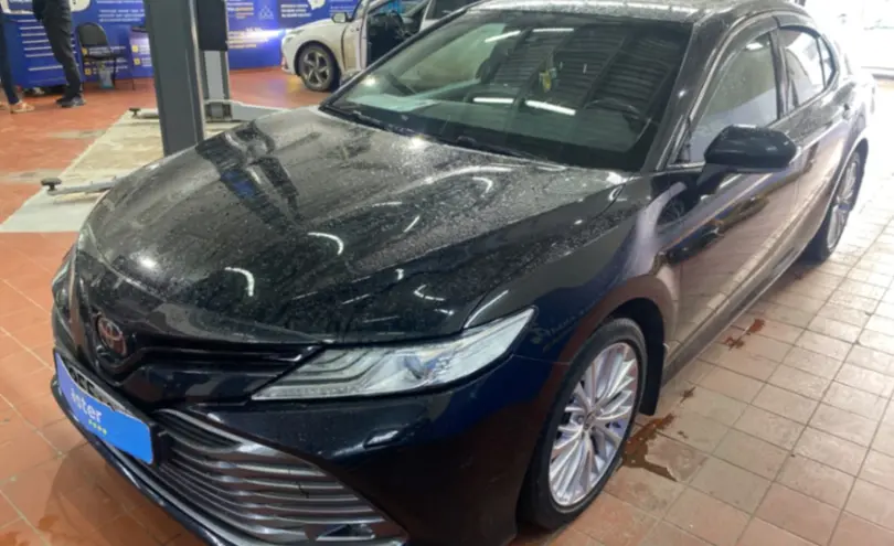 Toyota Camry 2020 года за 15 000 000 тг. в Астана