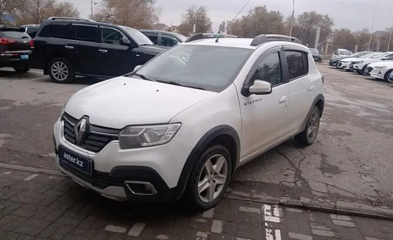 Renault Sandero 2020 года за 6 500 000 тг. в Актобе