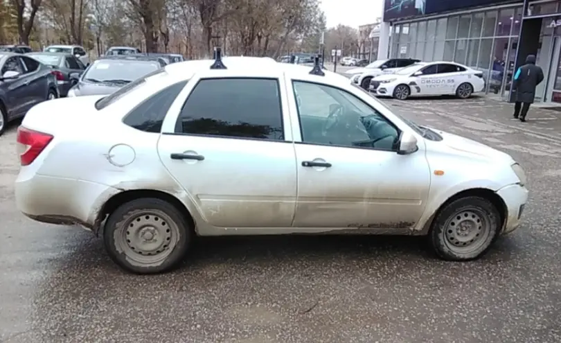 LADA (ВАЗ) Granta 2014 года за 1 700 000 тг. в Актобе фото 4