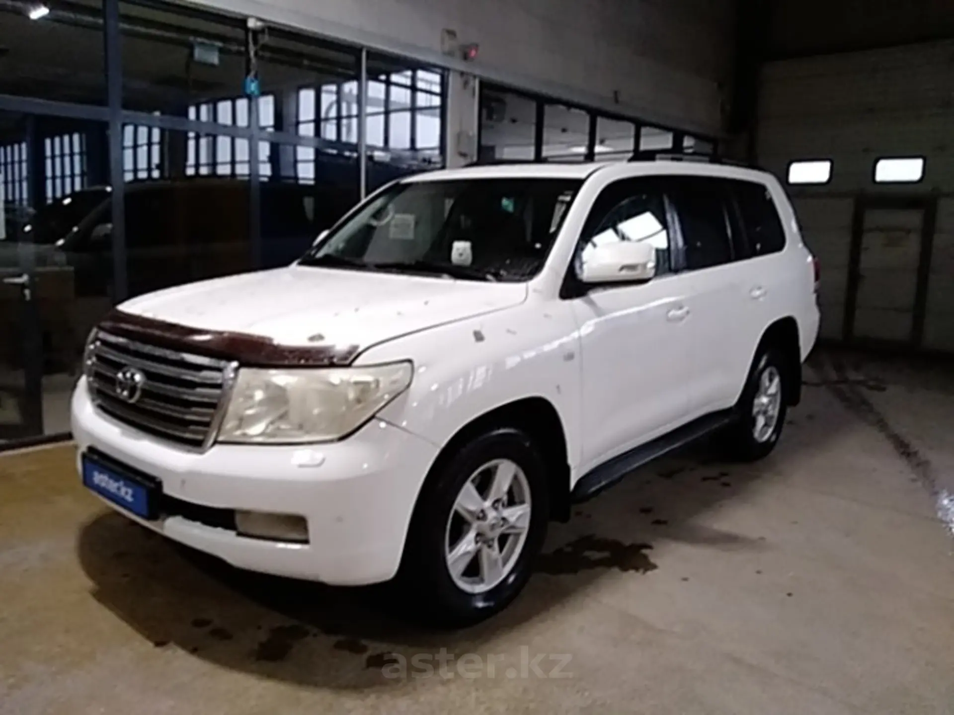 Toyota Land Cruiser 2011