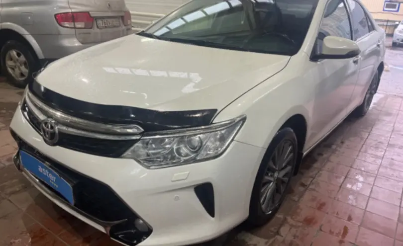 Toyota Camry 2015 года за 11 500 000 тг. в Астана