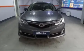 Toyota Camry 2014 года за 9 000 000 тг. в Уральск фото 2