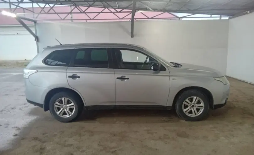 Mitsubishi Outlander 2014 года за 8 500 000 тг. в Кызылорда фото 4
