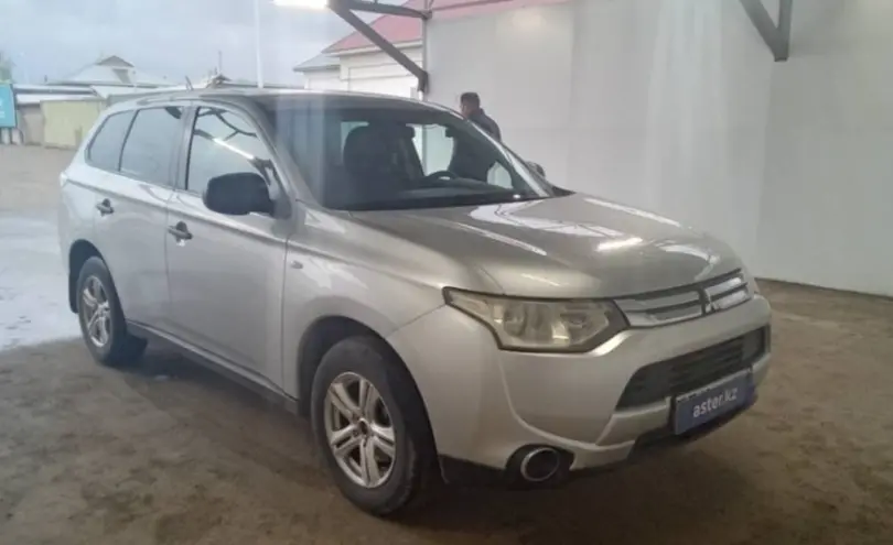 Mitsubishi Outlander 2014 года за 8 500 000 тг. в Кызылорда фото 3