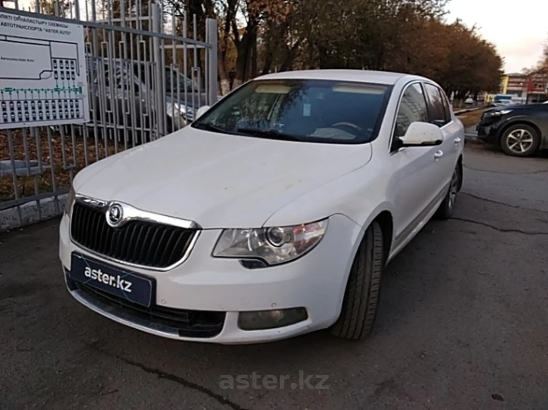 Skoda Superb 2011