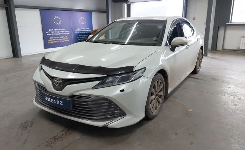 Toyota Camry 2018 года за 13 000 000 тг. в Астана