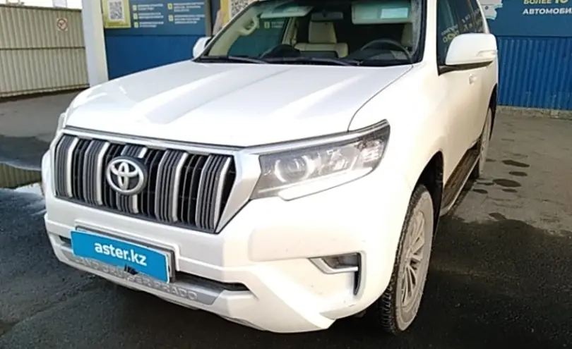 Toyota Land Cruiser Prado 2022 года за 28 000 000 тг. в Атырау