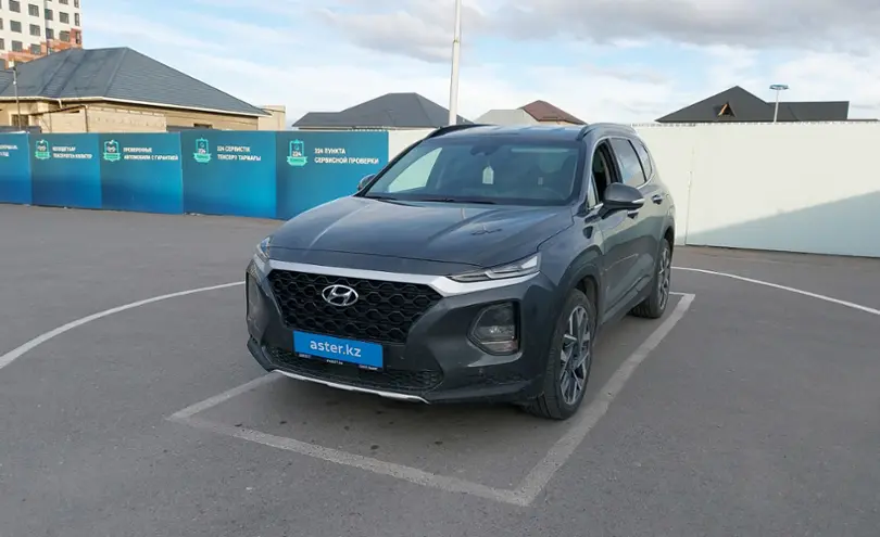 Hyundai Santa Fe 2018 года за 12 500 000 тг. в Шымкент