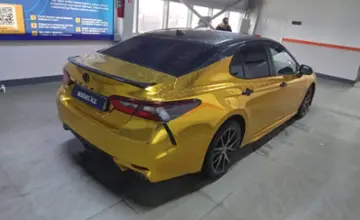 Toyota Camry 2020 года за 13 000 000 тг. в Уральск