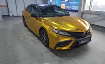 Toyota Camry 2020 года за 13 000 000 тг. в Уральск фото 3