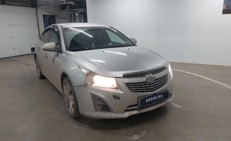 Chevrolet Cruze 2013 года за 4 500 000 тг. в Астана фото 2