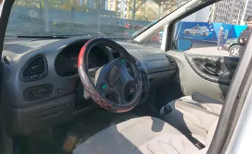 Volkswagen Sharan 1997 года за 1 500 000 тг. в Алматы фото 5
