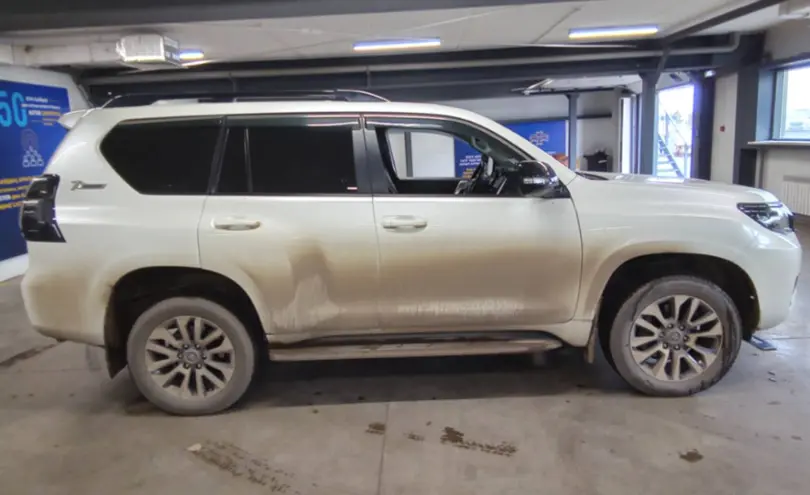 Toyota Land Cruiser Prado 2021 года за 26 000 000 тг. в Астана фото 4