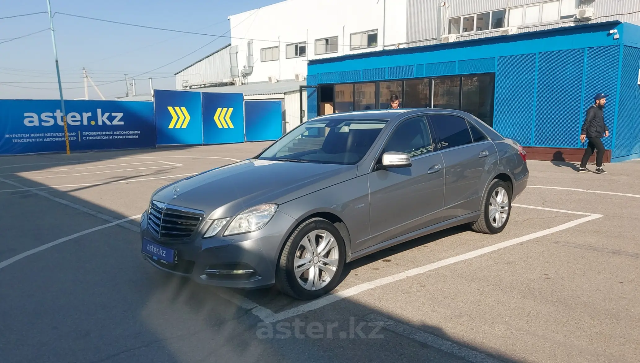 Mercedes-Benz E-Класс 2010