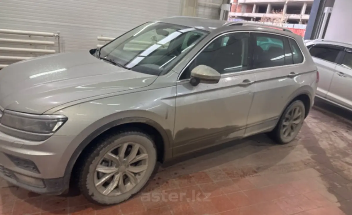 Купить Volkswagen Tiguan 2018 года в Астане, цена 12000000 тенге. Продажа Volkswagen Tiguan в Астане - Aster.kz. №c1128857 Volkswagen Tiguan 2018 года за 12 000 000 тг. в Астана - фото 7