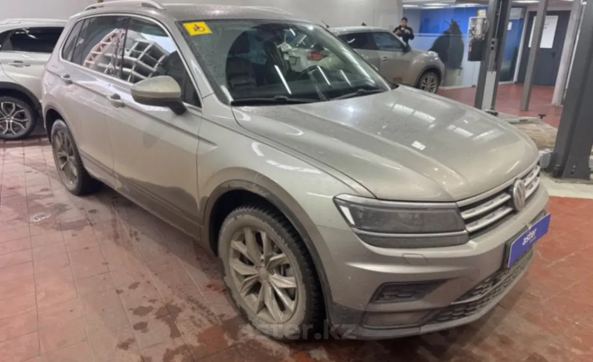 Купить Volkswagen Tiguan 2018 года в Астане, цена 12000000 тенге. Продажа Volkswagen Tiguan в Астане - Aster.kz. №c1128857 Volkswagen Tiguan 2018 года за 12 000 000 тг. в Астана - фото 2