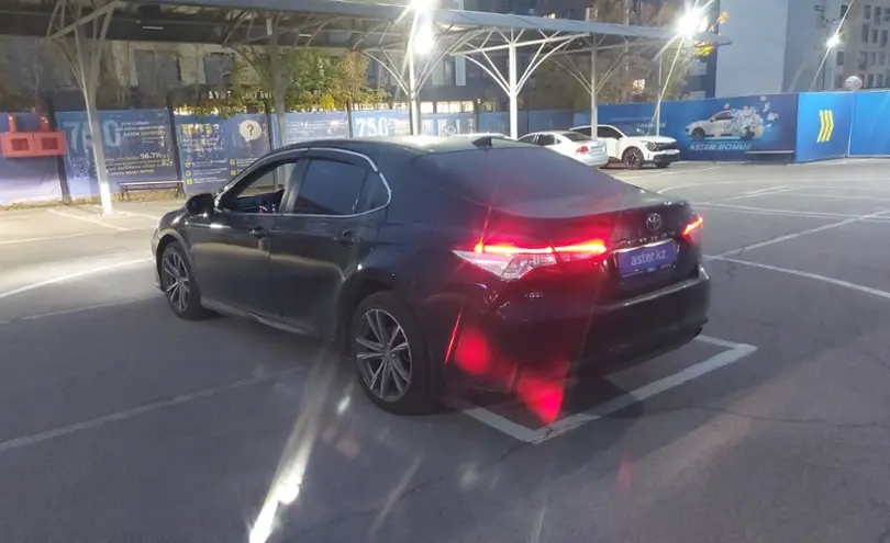 Toyota Camry 2019 года за 12 000 000 тг. в Алматы фото 4