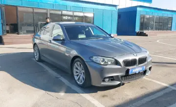 BMW 5 серии 2014 года за 11 000 000 тг. в Алматы фото 2