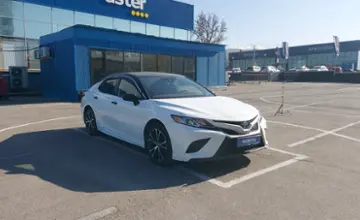 Toyota Camry 2019 года за 12 000 000 тг. в Алматы фото 2