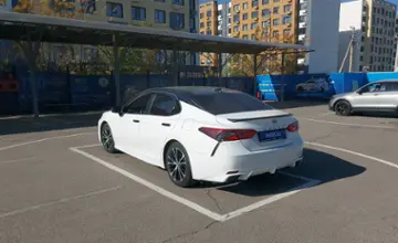 Toyota Camry 2019 года за 12 000 000 тг. в Алматы фото 4