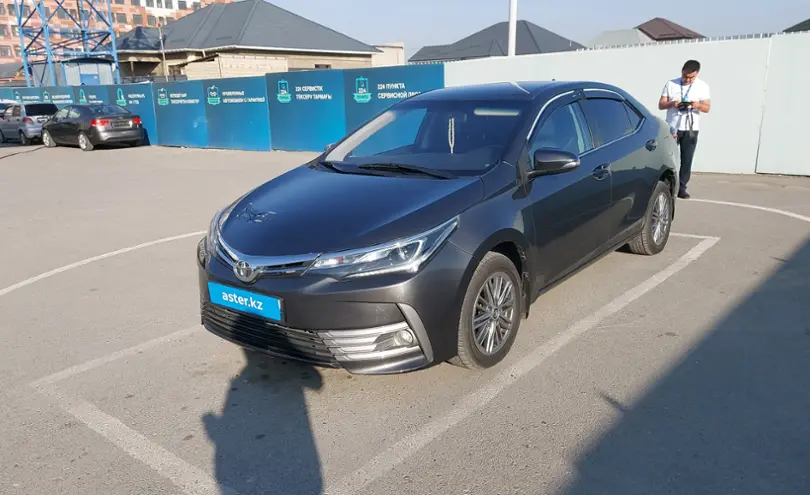 Toyota Corolla 2018 года за 8 700 000 тг. в Шымкент