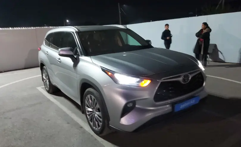 Toyota Highlander 2021 года за 27 000 000 тг. в Шымкент фото 2