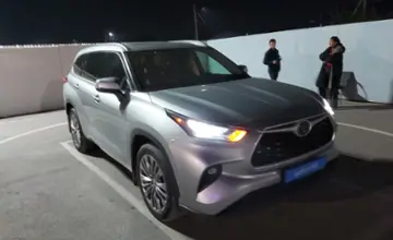 Toyota Highlander 2021 года за 27 000 000 тг. в Шымкент фото 2