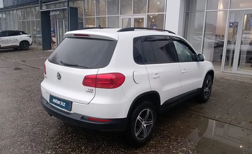 Volkswagen Tiguan 2015 года за 7 500 000 тг. в Актобе фото 5