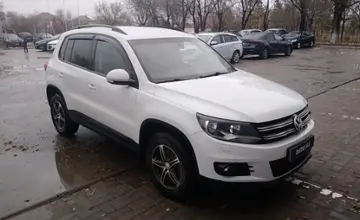 Volkswagen Tiguan 2015 года за 7 500 000 тг. в Актобе фото 3