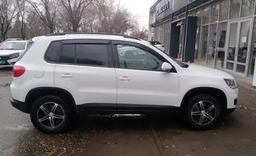 Volkswagen Tiguan 2015 года за 7 500 000 тг. в Актобе фото 4
