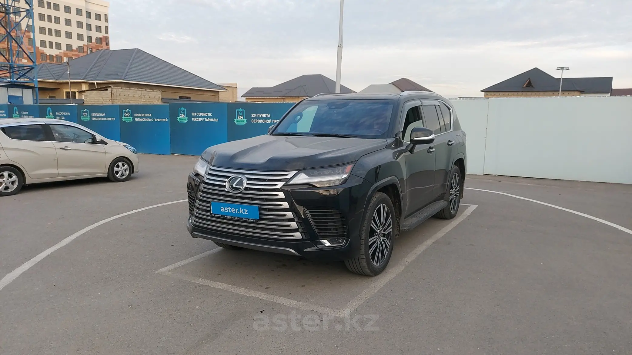 Lexus LX 2022