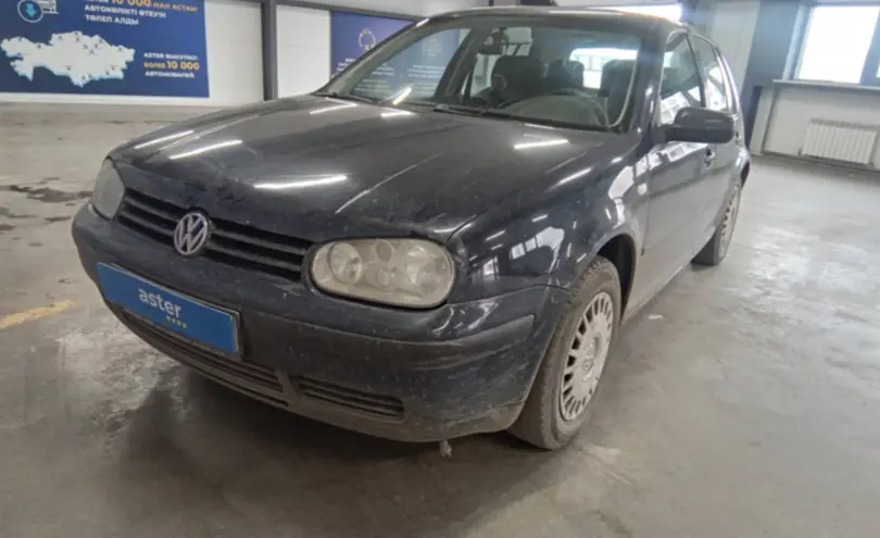 Volkswagen Golf 2002 года за 2 500 000 тг. в Астана