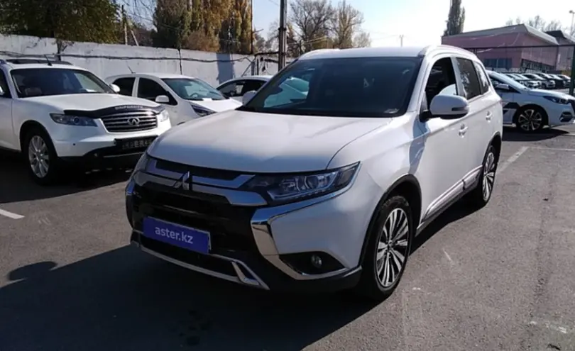 Mitsubishi Outlander 2020 года за 14 000 000 тг. в Алматы