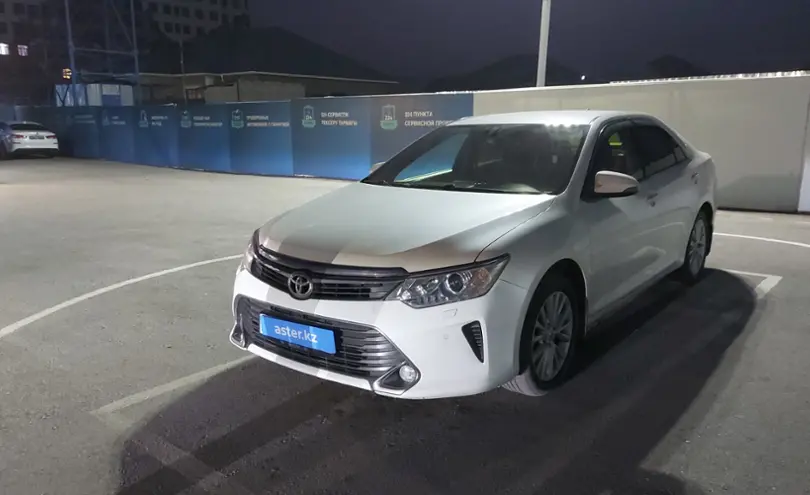 Toyota Camry 2015 года за 12 500 000 тг. в Шымкент