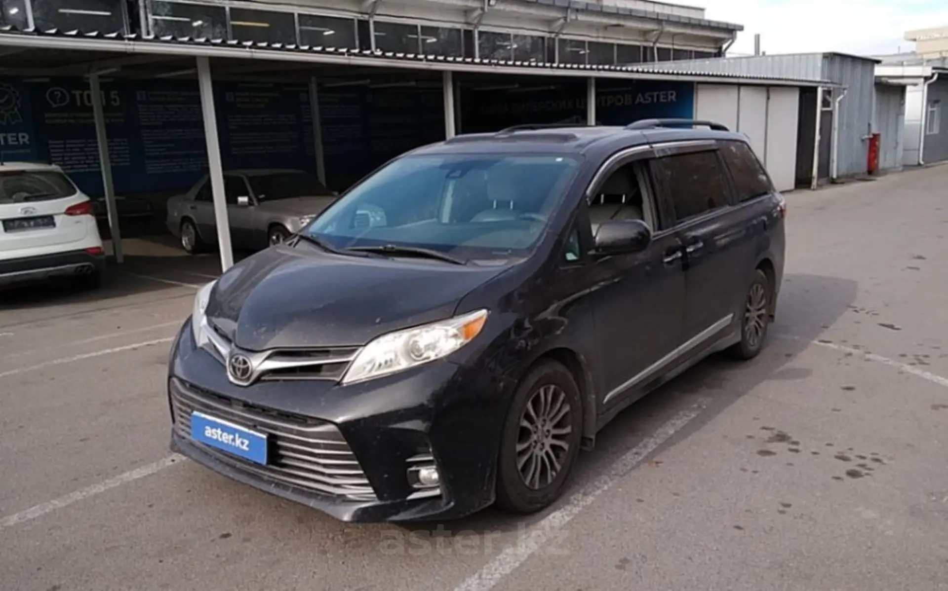 Toyota Sienna 2018