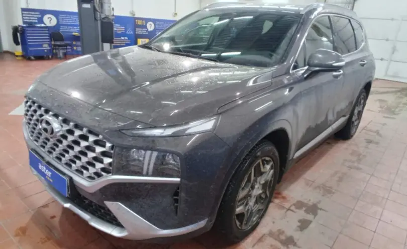 Hyundai Santa Fe 2023 года за 16 400 000 тг. в Астана