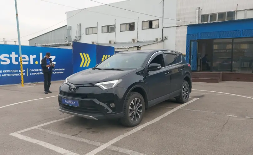 Toyota RAV4 2018 года за 12 500 000 тг. в Алматы